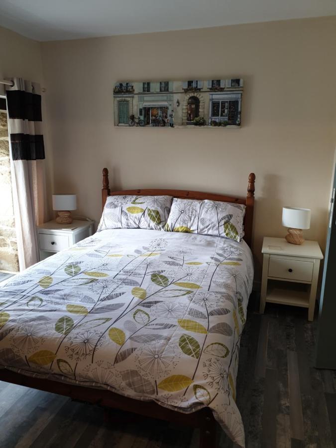 Le Petit Dragon Bed & Breakfast Plumaudan ภายนอก รูปภาพ